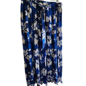 Joie Size Medium Pleated Maxi Skirt Blue and White Floral